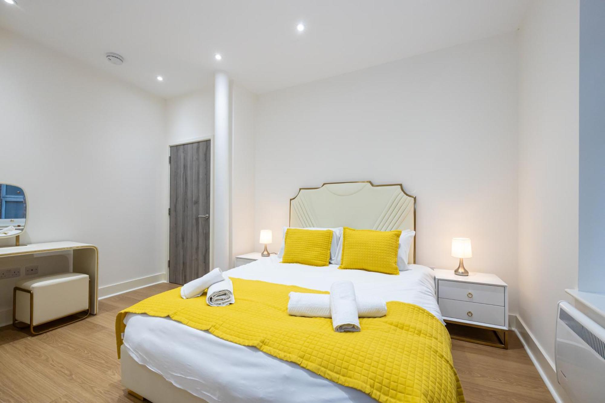 Superb 2Bd Apartment In China Town Manchester Exterior photo