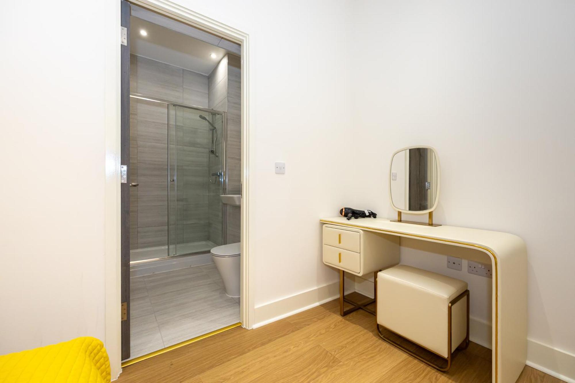 Superb 2Bd Apartment In China Town Manchester Exterior photo