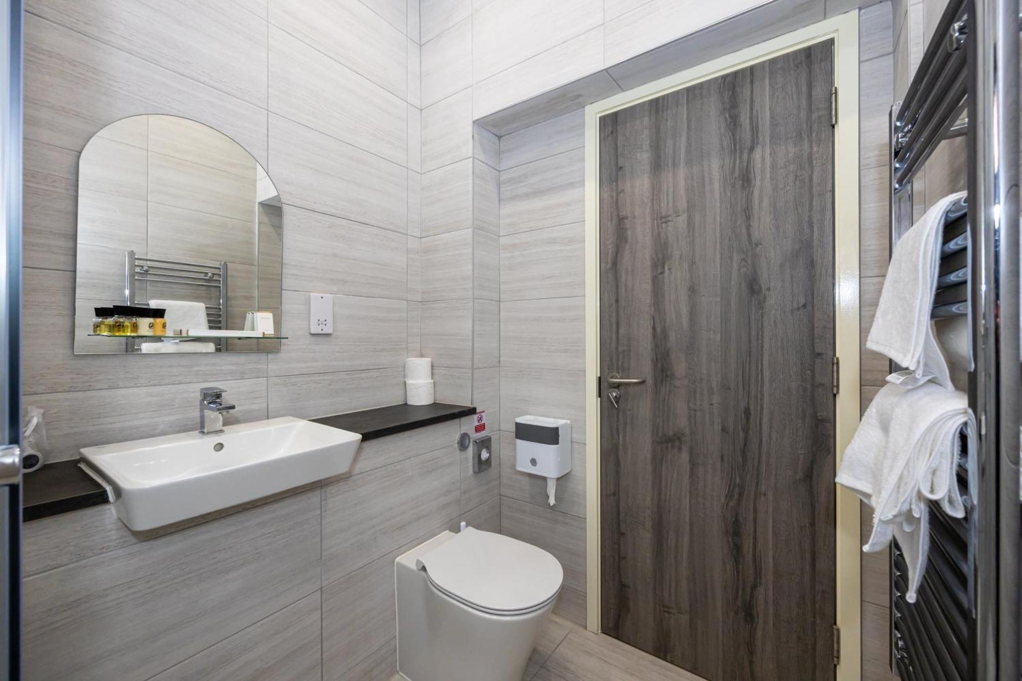 Superb 2Bd Apartment In China Town Manchester Exterior photo
